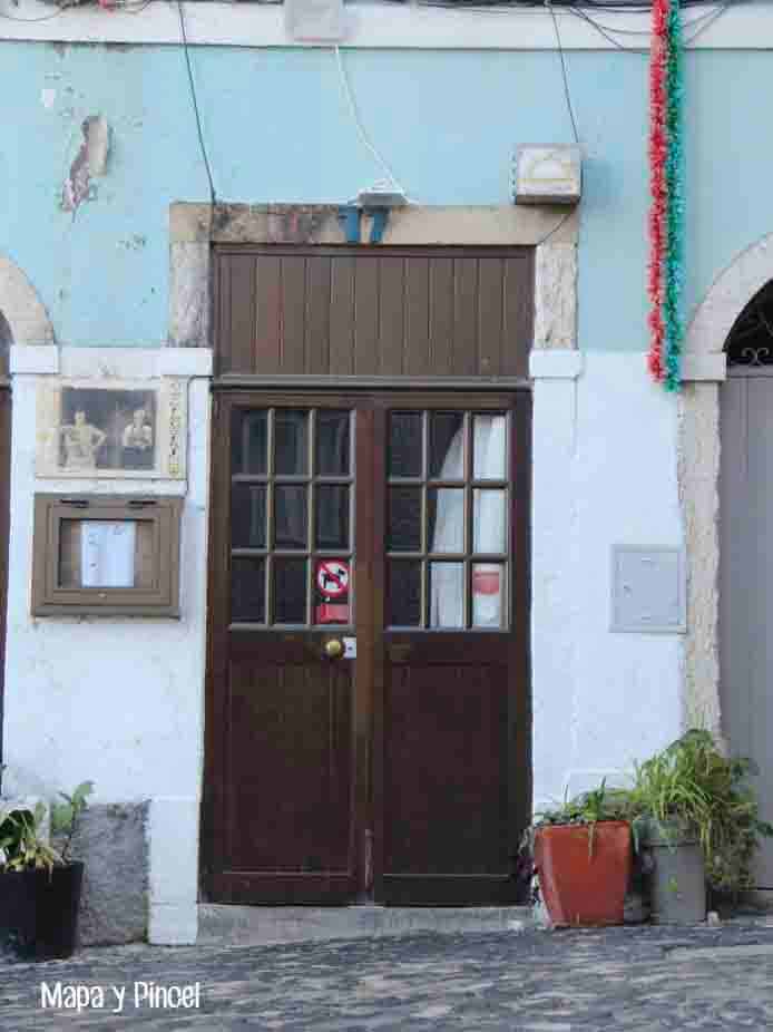 Mapa_y_Pincel_Lisboa_barrio_a _barrio _Alfama_Donde_comer